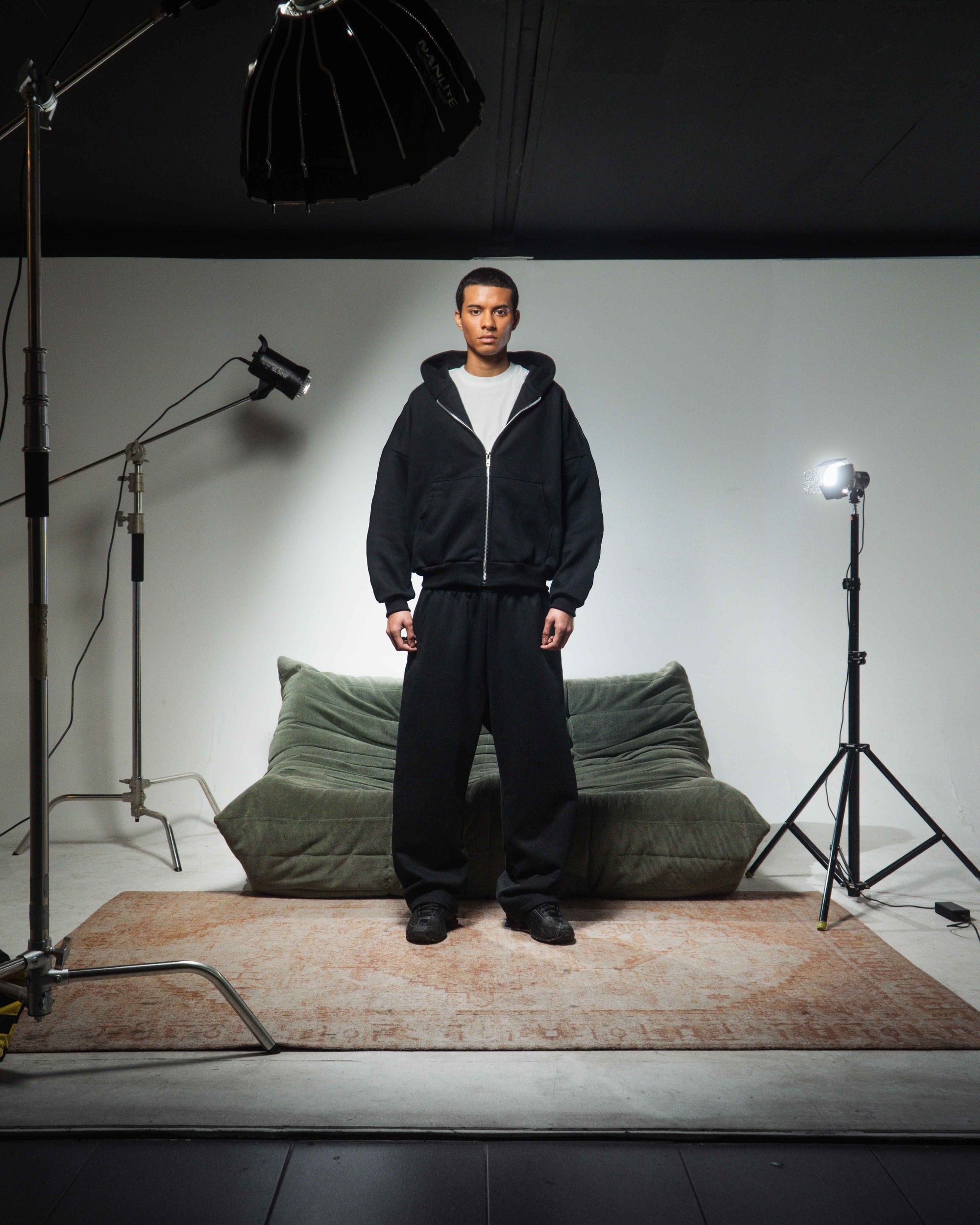 HUMAN ZIP UP HOODIE (Heavyweight)